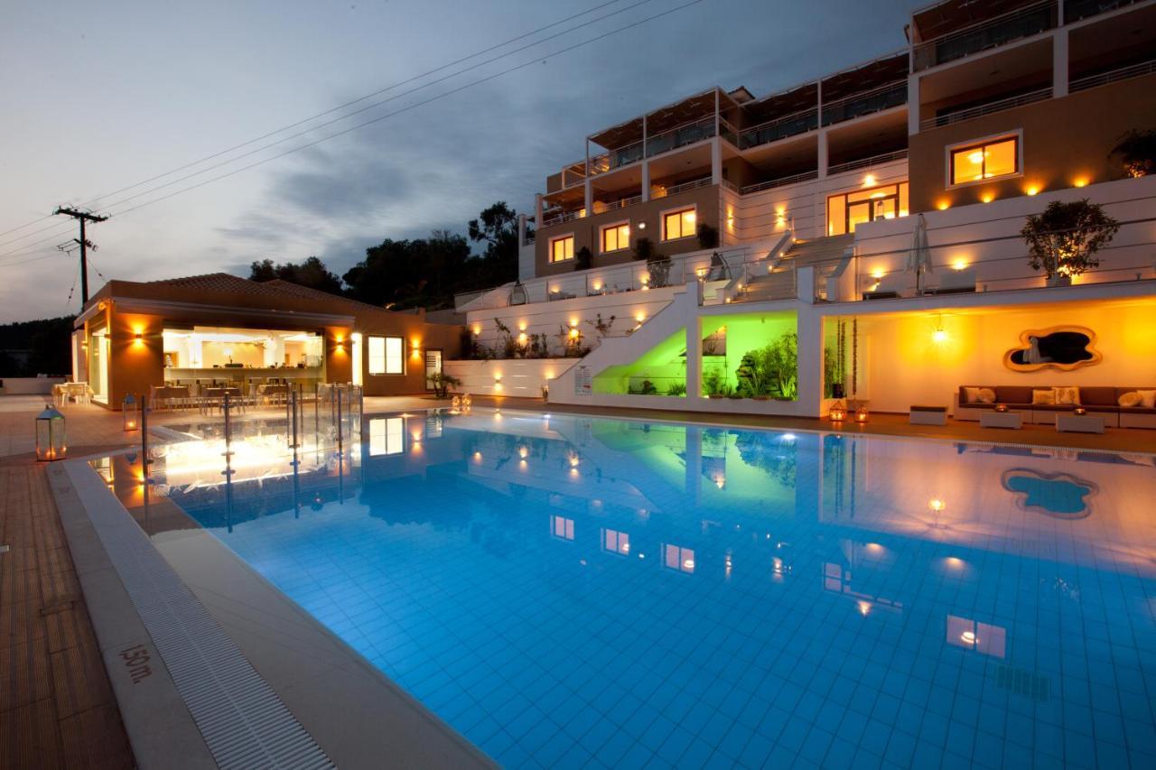 Skiathos Premier Трулос Екстериор снимка