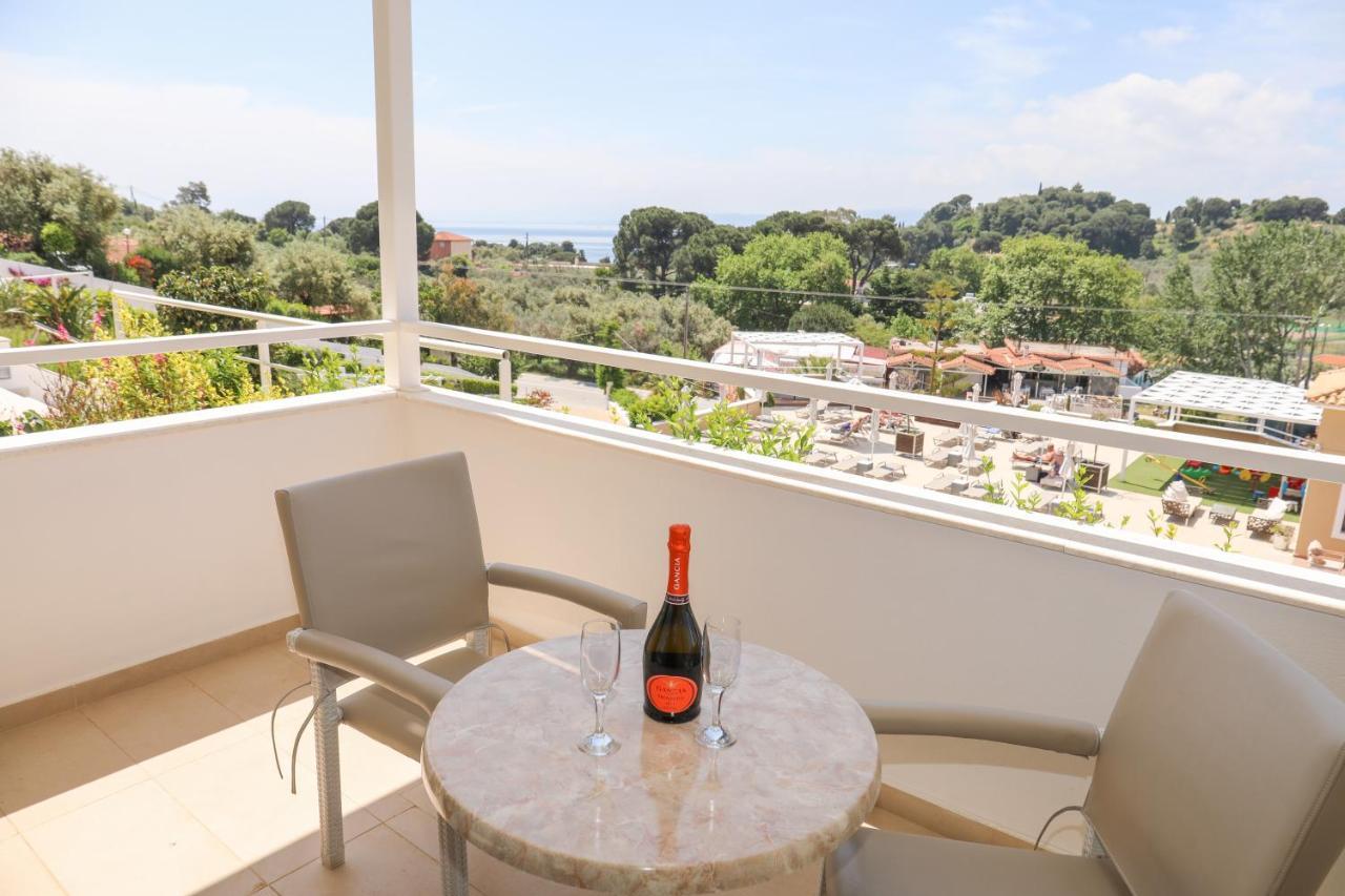 Skiathos Premier Трулос Екстериор снимка