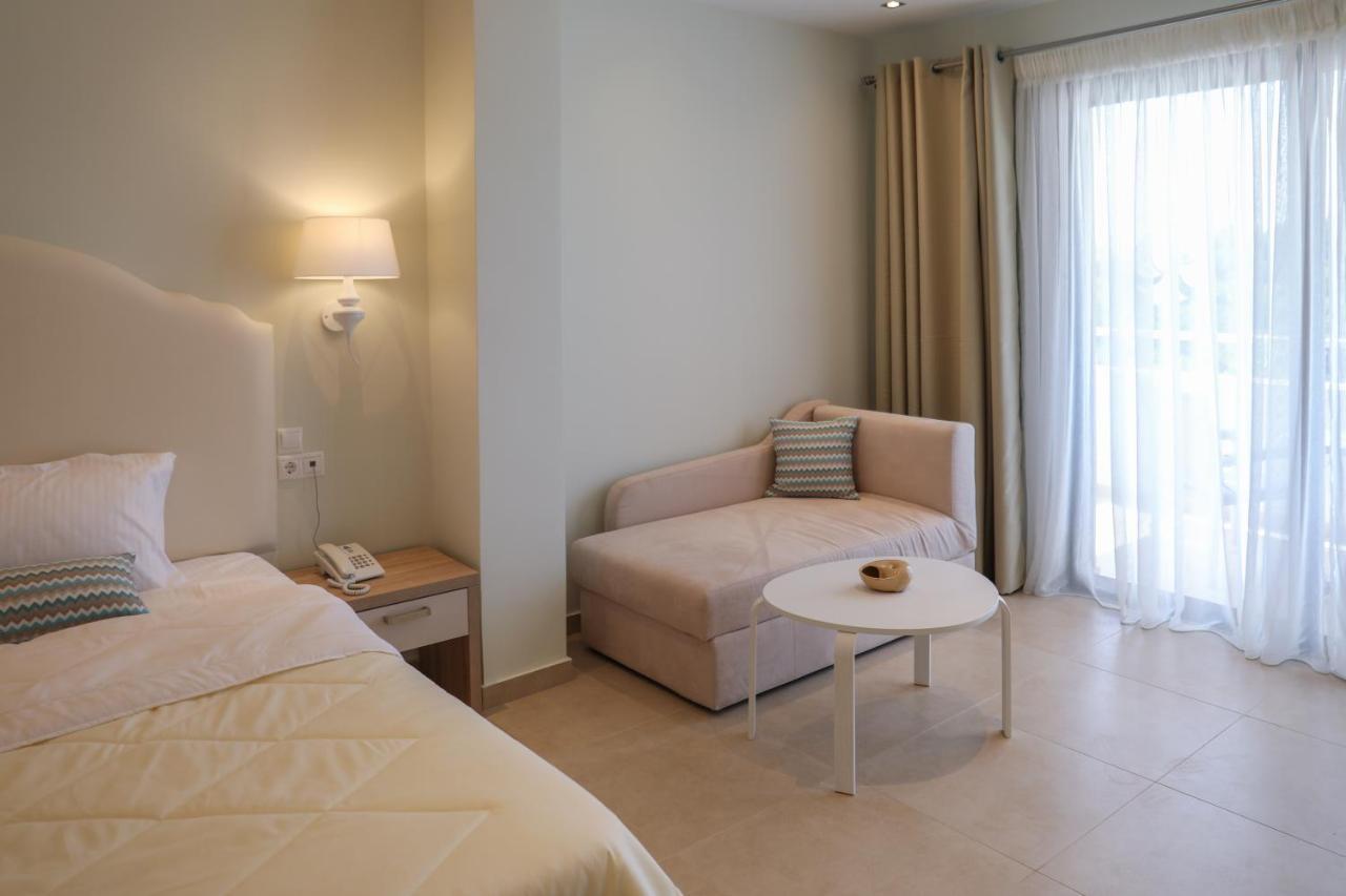 Skiathos Premier Трулос Екстериор снимка