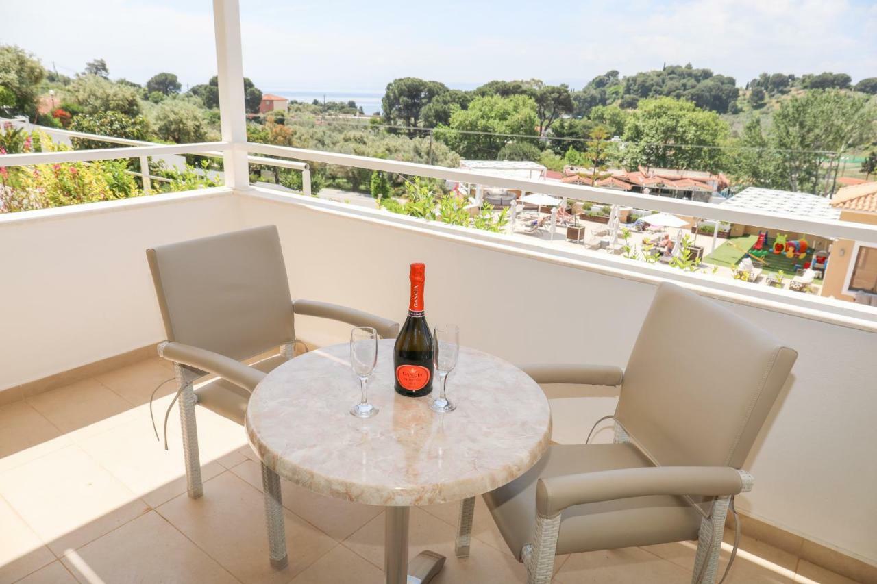 Skiathos Premier Трулос Екстериор снимка